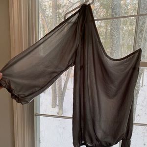 Silver one sleeved tie waist blouse